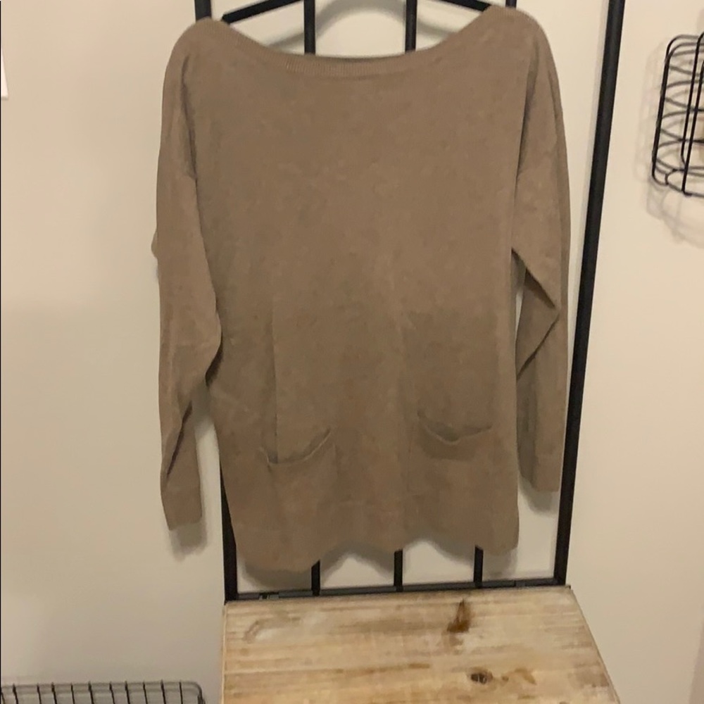 Pocket sweater
